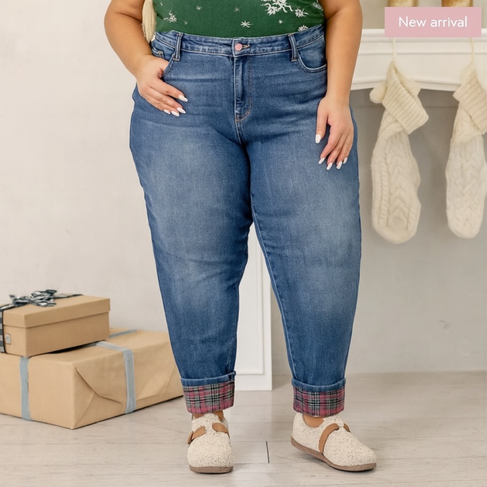 JUDY BLUE Buffalo Plaid Cuffed Boyfriend size 14W Plus‎ size